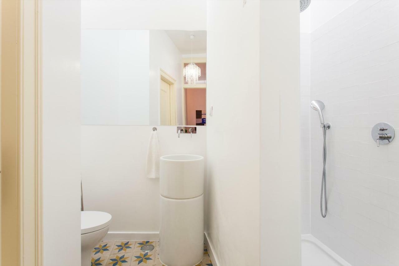 Bairro Alto 3 Bedroom Patio Flat! Lisboa Eksteriør bilde