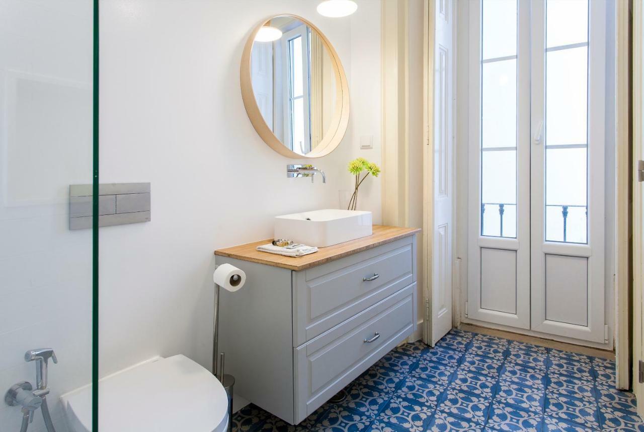 Bairro Alto 3 Bedroom Patio Flat! Lisboa Eksteriør bilde